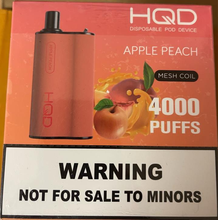 F6PN74 HQD BOX 4000 bouffées - HQD vape Zurich pêche aux pommes